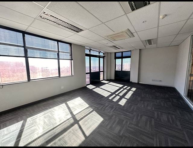 263M² OFFICE TO LET IN PARKTOWN